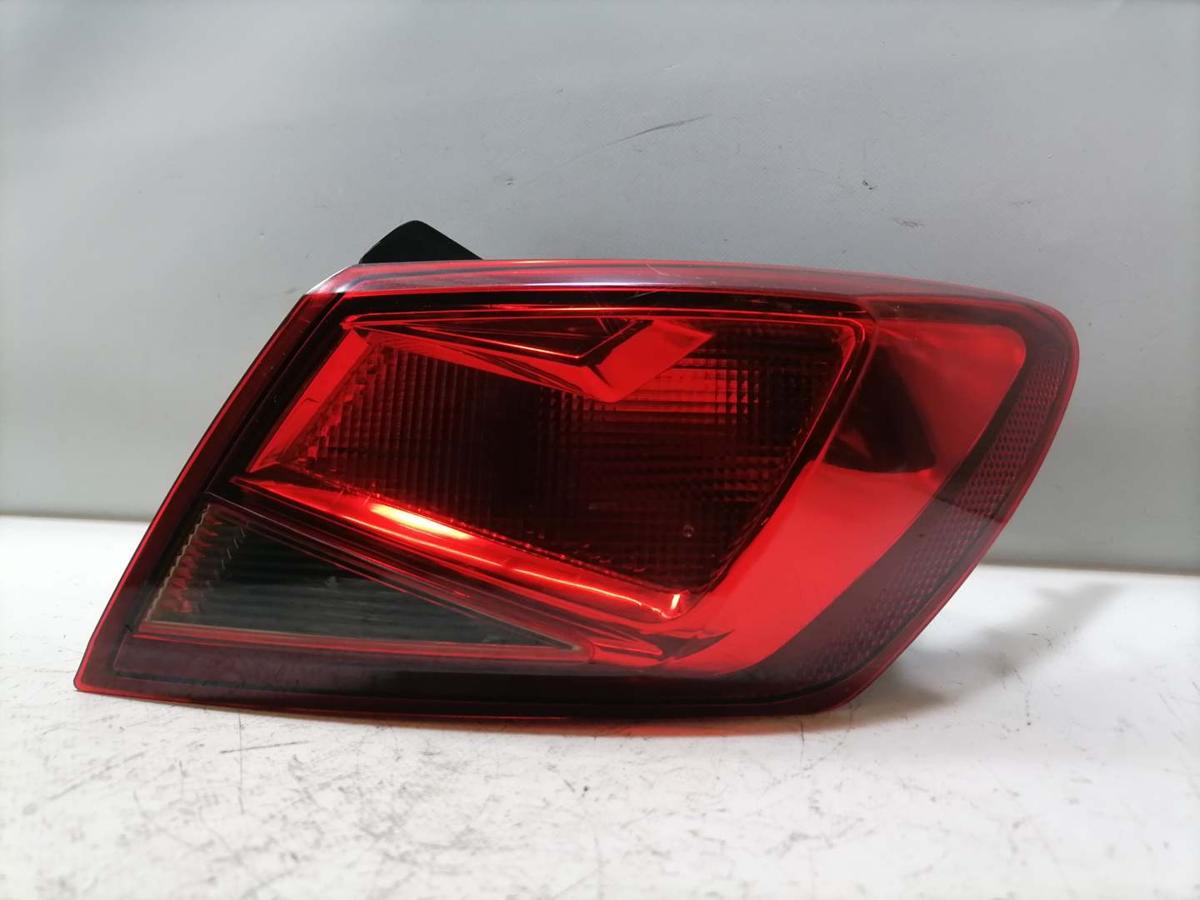 Seat Leon 5F original R&uuml;cklicht R&uuml;ckleuchte Schlussleuchte rechts Flie&szlig;heck Bj.2015